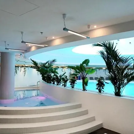 Hanza Tower Capri With Spa Sauna & Jacuzzi & Pool * Szczecin