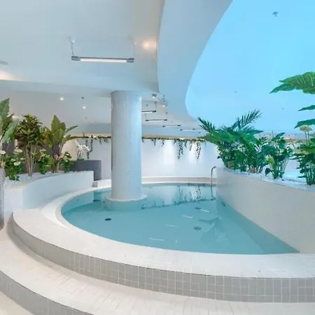 Hanza Tower Capri With Spa Sauna & Jacuzzi & Pool * Szczecin