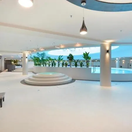 Hanza Tower Capri With Spa Sauna & Jacuzzi & Pool Szczecin